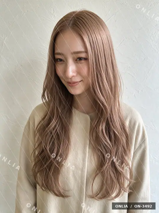 ピンクベージュ ゆるウェーブロングのヘアスタイル写真（AIで作った架空の人物）