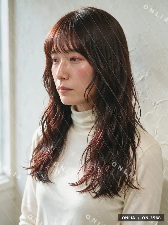 ダークチョコ Sカールミディアムのヘアスタイル写真（AIで作った架空の人物）